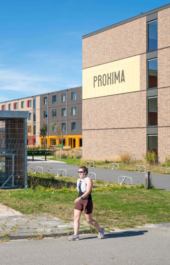 Flexwoningen-Jebber-en-inrichting-terrein-Zernikepark-Groningen-CSF250149-279-scaled-aspect-ratio-595-930